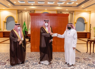 سمو أمير الجوف يسلم الفائزين بجائزة سموه لزيت الزيتون جوائزهم البالغة نصف مليون ريال