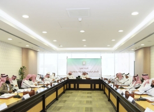 د  السديري يرأس اللجنة العليا لأعمال الشؤون الإسلامية بالحج والعمرة والزيارة