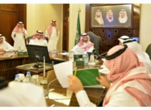 امير مكه بالنيابة يشددعلى قصر قيادة سيارات الأجرة على السعوديين