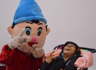 ارض المعرفة والترفيه تمثل القدوة في استضافة مركز التاهيل 