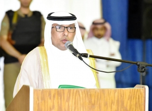 أمير منطقة جازان يلتقي مشايخ وأهالي فرسان 