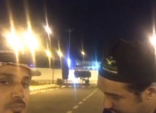 الأستاذ : عبدالعزيز النفيعي يحصل على وسام تكريمي من مشرف الفرق التطوعية الصحية بمجمع الملك فيصل بمحافظة الطائف .