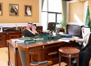 نائب أمير تبوك يطلع على نسب الإنجاز في المشروعات التي تنفذها  أمانة المنطقة  