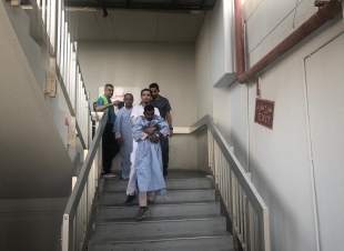 مستشفى الملك فهد بالمدينة يُنفذ فرضية حريق بالتعاون مع الدفاع المدني بالمنطقة