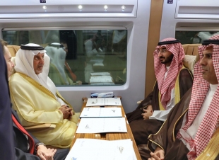 أمير مكة يهنأ خادم الحرمين على ماتحقق من إنجاز في قطار الحرمين الذي سيخدم الحجاج والمعتمرين وسكان الوطن الغالي