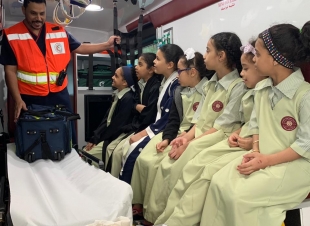 الهلال الأحمر يستقبل طالبات روضة البوادي بجدة