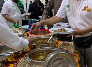 بهدف دعم الأسر المنتجة وتشجيعها  أكلات شعبية على مائدة  هايكنج السعودية بمحافظة الجموم 