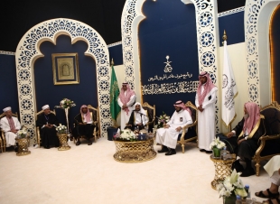 قال ما تتعرض له المملكة من أعمال كيدية ومحاولات يائسة المقصود منها الإساءة للمسلمين  آل الشيخ الملك وولي العهد يواصلان الليل والنهار ويتابعان بكل اهتمام رعاية الحجاج