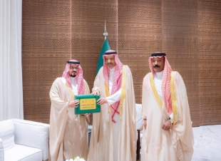 أمير الباحة يطّلع على منجزات «صيف الباحة 2026»