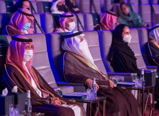 أمير الرياض يُكرم الفائزين بالجوائز الثقافية الوطنية.. والشيخ العبودي يُتوّج بـشخصية العام