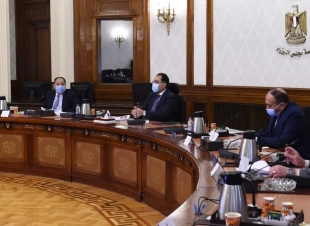 رئيس الوزراء المصري يستعرض الملامح العامة والتقديرات الأولية لمشروع الموازنة للعام المالي الجديد 2021-2022