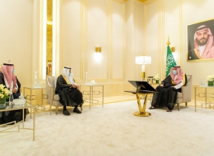 سمو امير الباحة يستقبل عضو مجلس الشورى ومدير عام فرع وزارة السياحة بالمنطقة المعين حديثاً..  