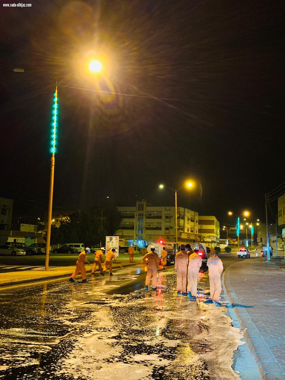 بلدية محافظة أضم تجند  42 موظف و130 عامل تساندهم 40 آلية لتنفيذ خطة بلدية محافظة أضم لمكافحة فيروس كورونا