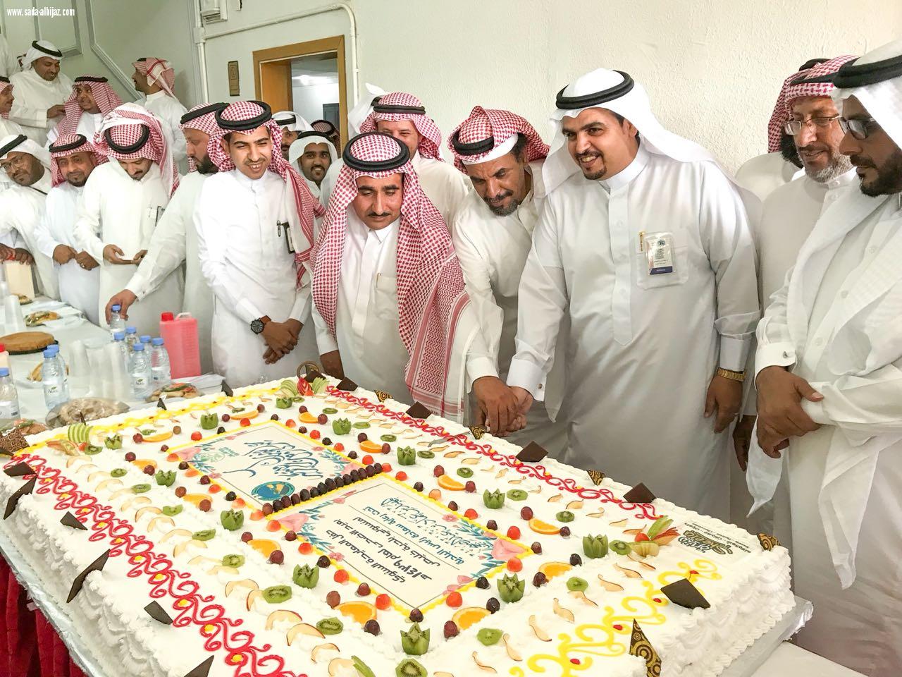 بلدية محافظة خليص تعايد منسوبيها