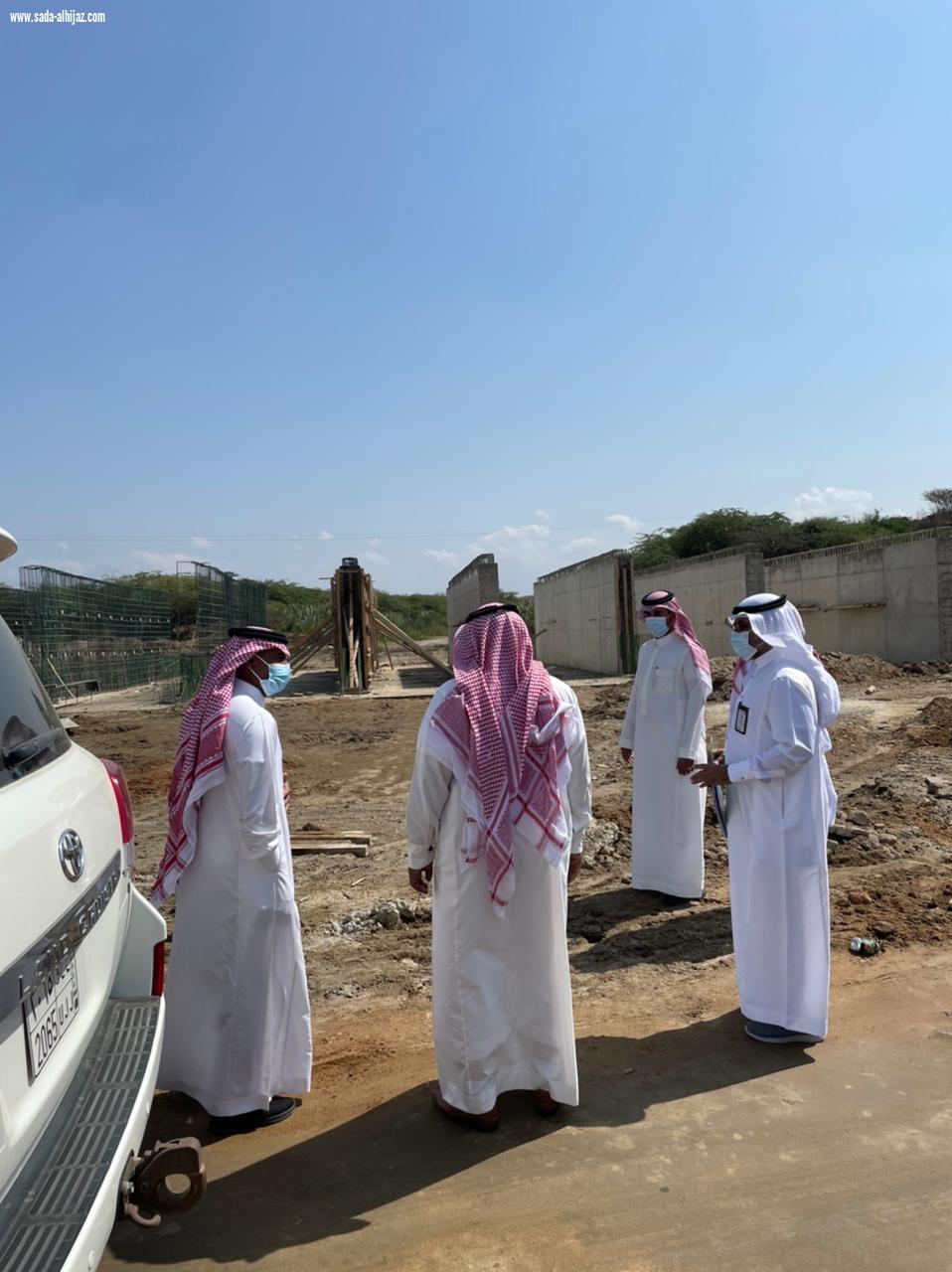 محافظ الحرث يتفقد المشاريع التنموية في المحافظة 