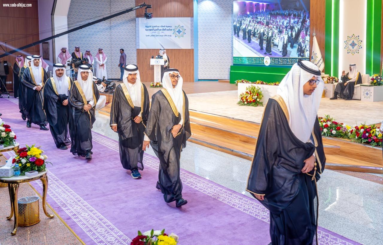 نائب أمير تبوك يشهد حفل تكريم طلاب وطالبات مدارس الملك عبدالعزيز النموذجية بالمنطقة  