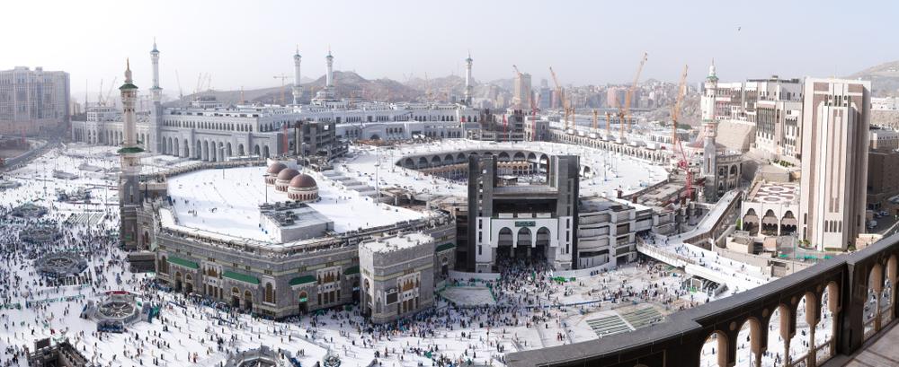 استثمار أكثر من 800 مليار دولار أمريكي في مشاريع البناء والتشييد في السعودية