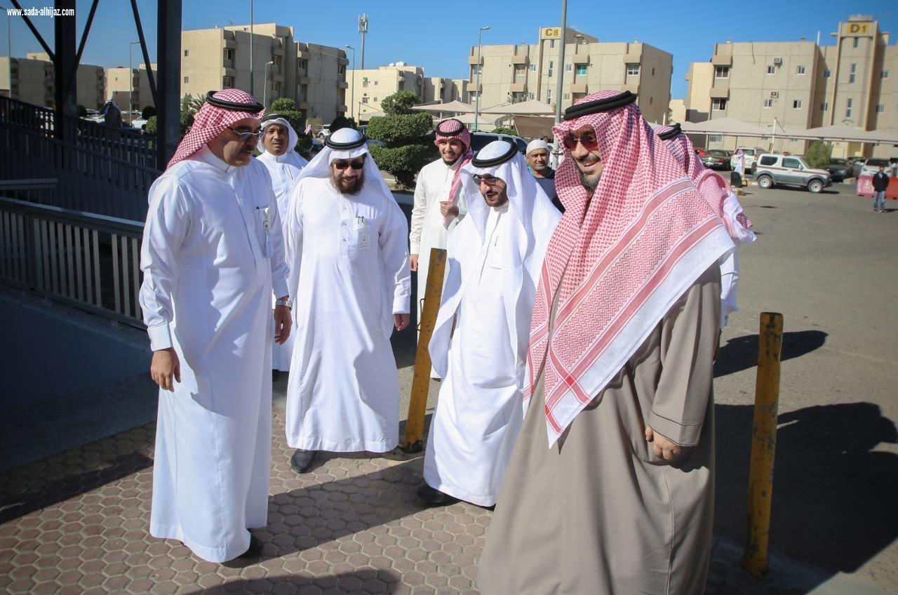 بمناسبة اليوم العالمي للسرطان 2019 : معالي رئيس المجلس الاستشاري للجمعية الخيرية لرعاية مرضى السرطان بالمدينة المنورة (أحياها) يزور المرضى المنومين في مستشفى الملك فهد