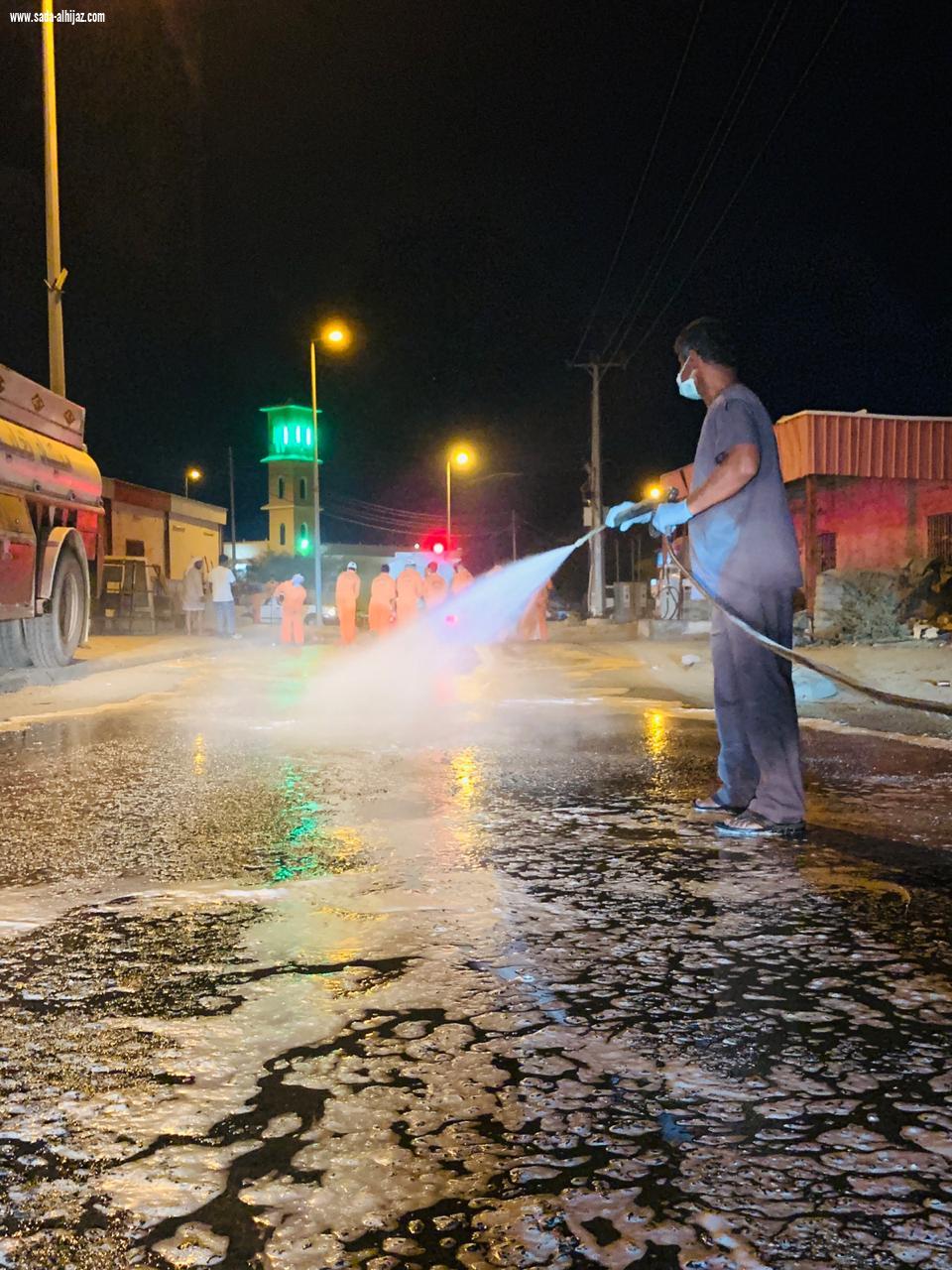 بلدية محافظة أضم تجند  42 موظف و130 عامل تساندهم 40 آلية لتنفيذ خطة بلدية محافظة أضم لمكافحة فيروس كورونا