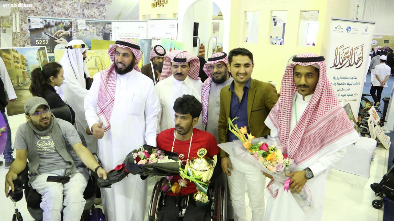 طيبة للإعاقة الحركية تُلفت الأنظار وتكرَّم الأبطال