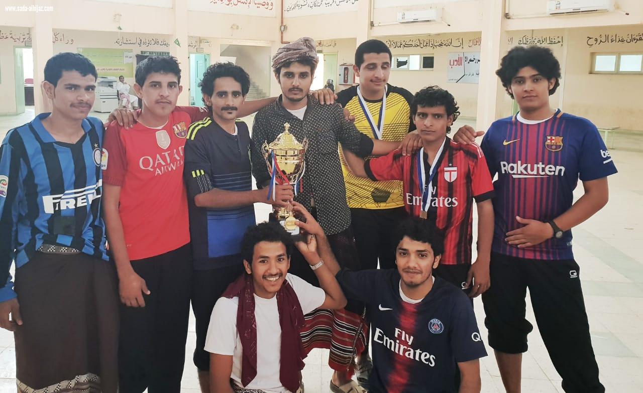 بحضور مدير مكتب تعليم الريث وعدد من رؤساء الاقسام الرياضية مجمع آل مشحنة التعليمي يفوز ببطولة المدارس الثانوية للطائرة 