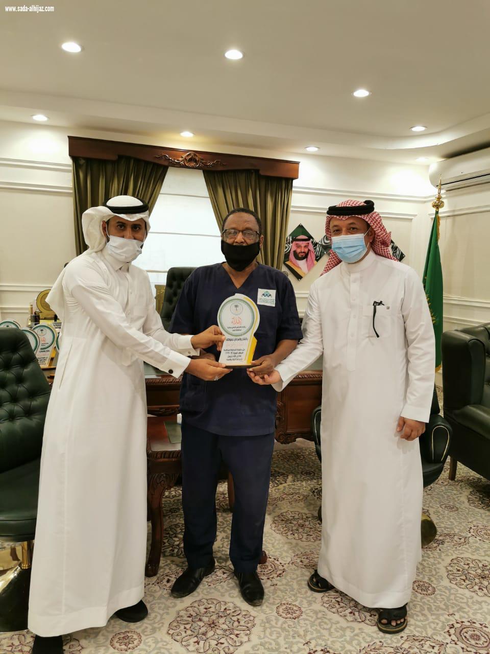 المجلس البلدي بضمد يكرم الفرق الميدانية المكلفة فترة حظر التجول 