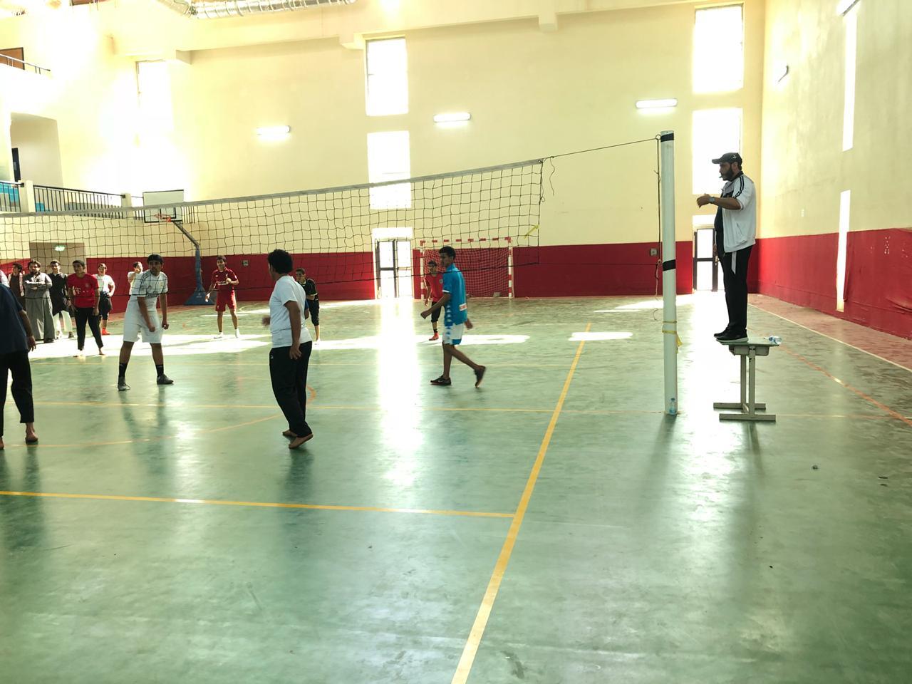 بحضور مدير مكتب تعليم الريث وعدد من رؤساء الاقسام الرياضية مجمع آل مشحنة التعليمي يفوز ببطولة المدارس الثانوية للطائرة 