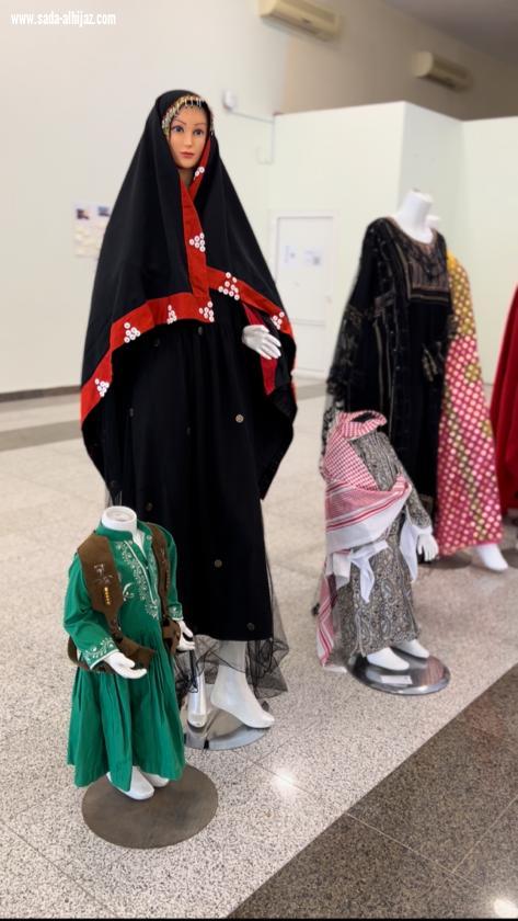 احتفاء تقنية البنات بالمدينة المنورة بيوم التأسيس