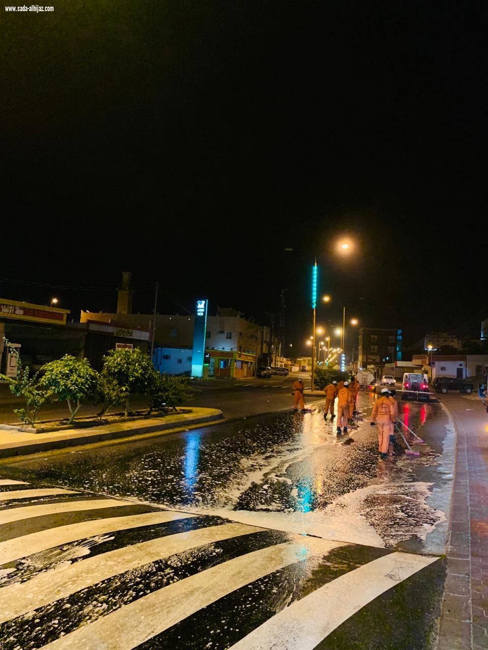 بلدية محافظة أضم تجند  42 موظف و130 عامل تساندهم 40 آلية لتنفيذ خطة بلدية محافظة أضم لمكافحة فيروس كورونا