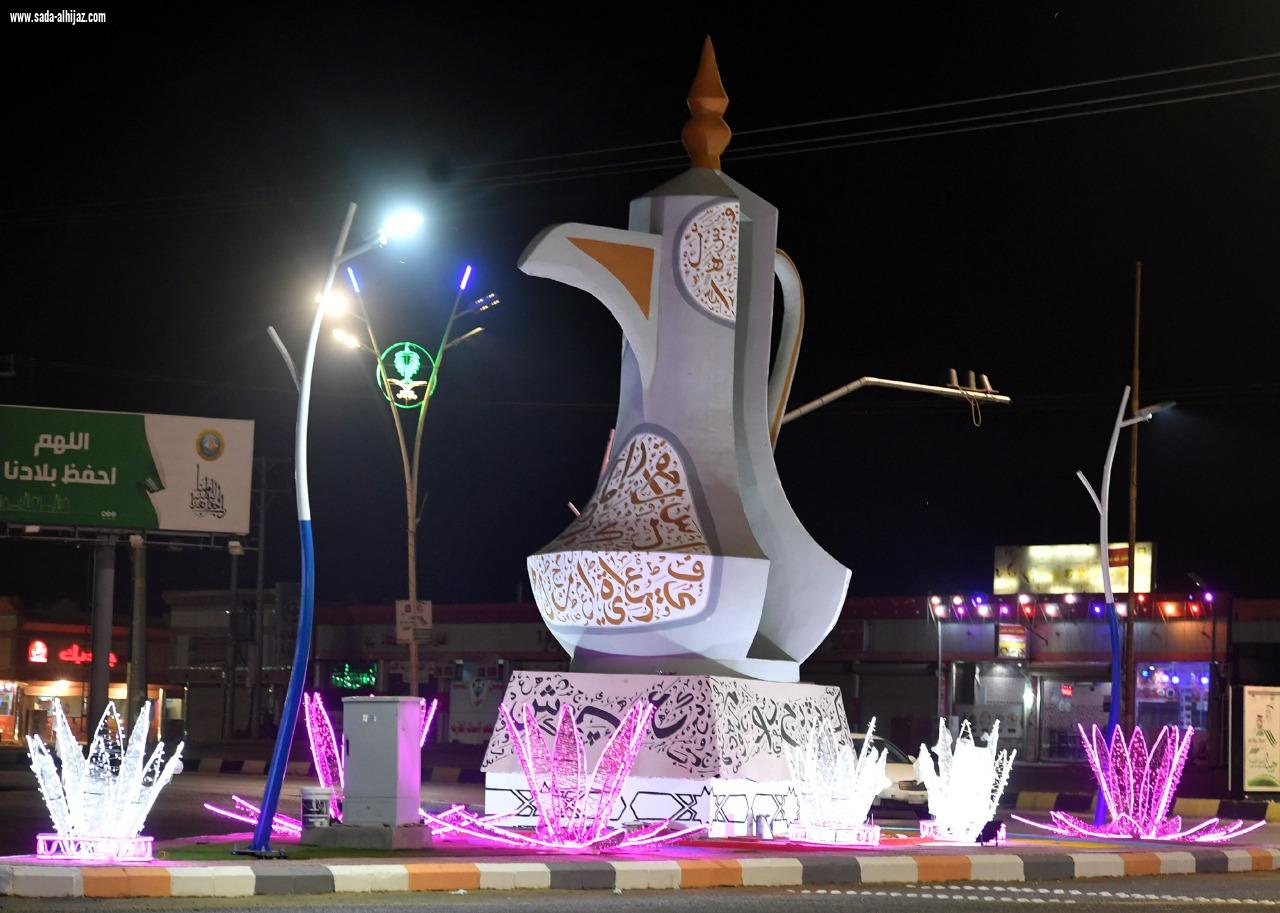 شاطئ الشقيق وجهة الزوار ومقصد المتنزهين الباحثين عن الدفء 