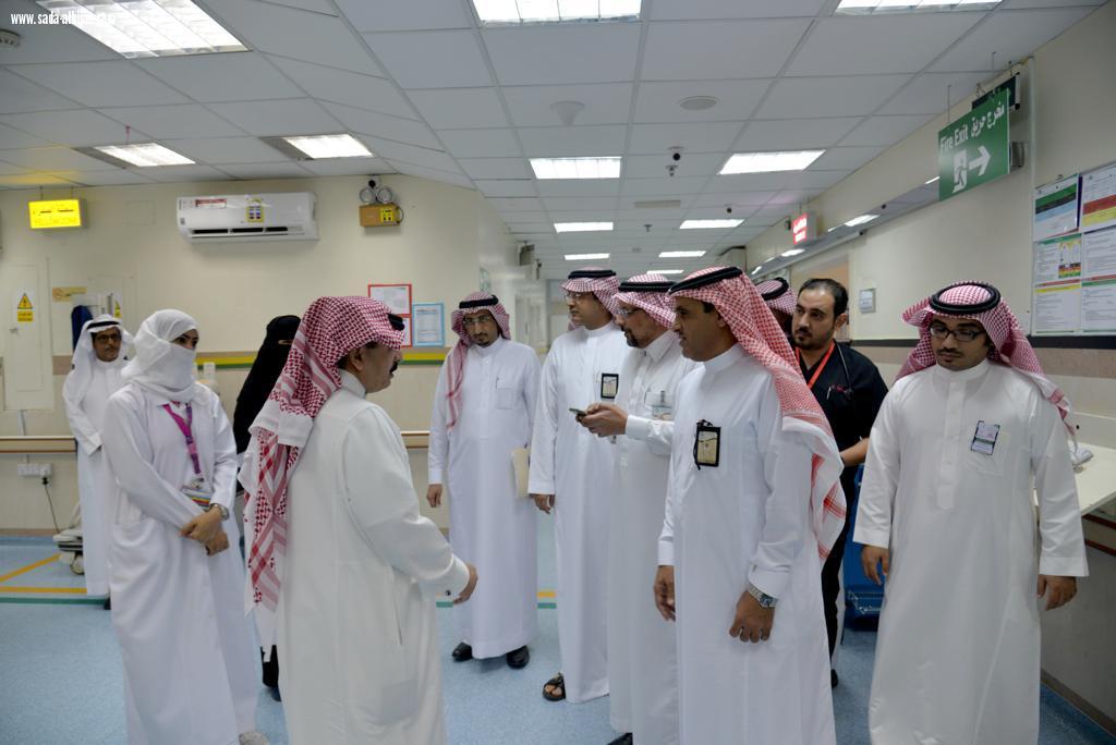 مدير صحة جدة يقوم بزيارة تفقدية على المنشأة الصحية بعد هطول امطار ليلة السبت.