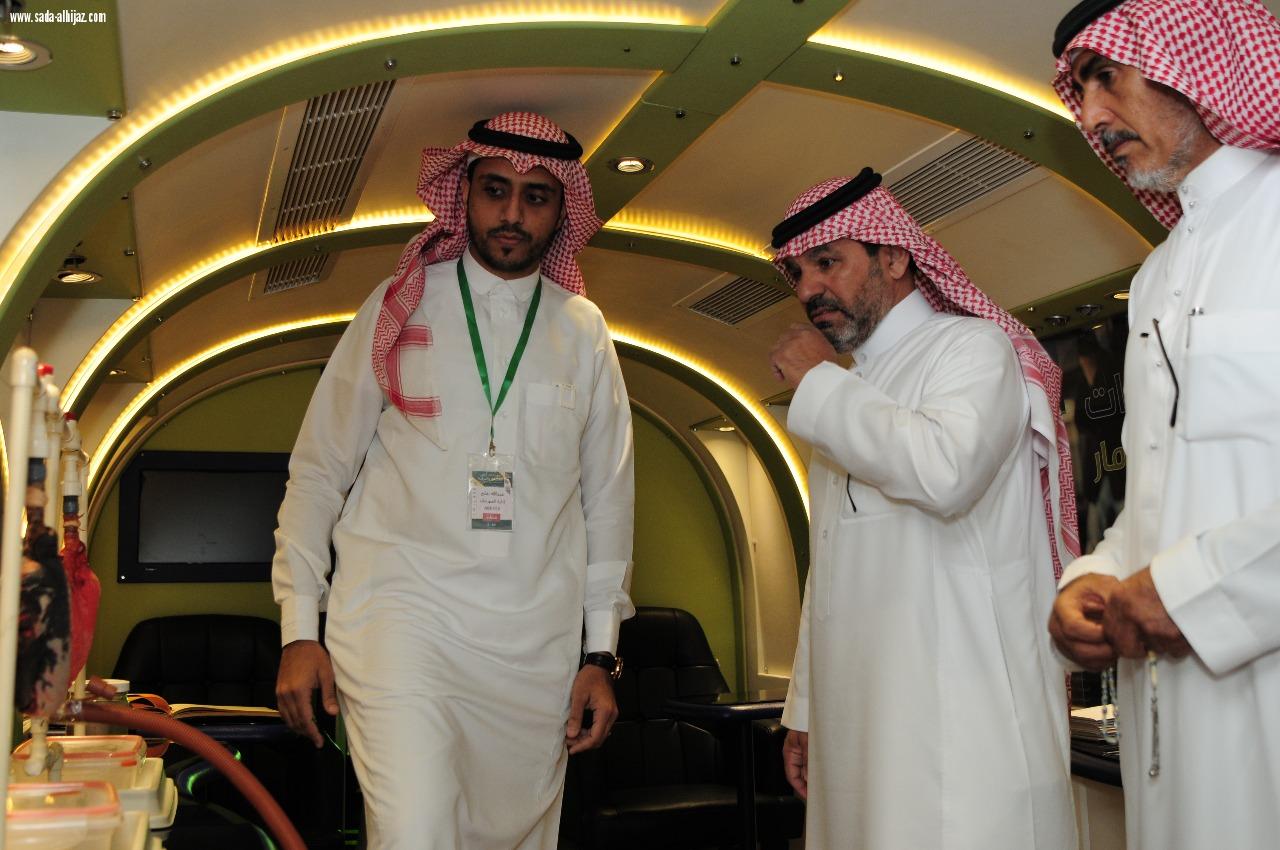 القرني يتفقد مهرجان ارض المعرفه و الترفيه بجدة