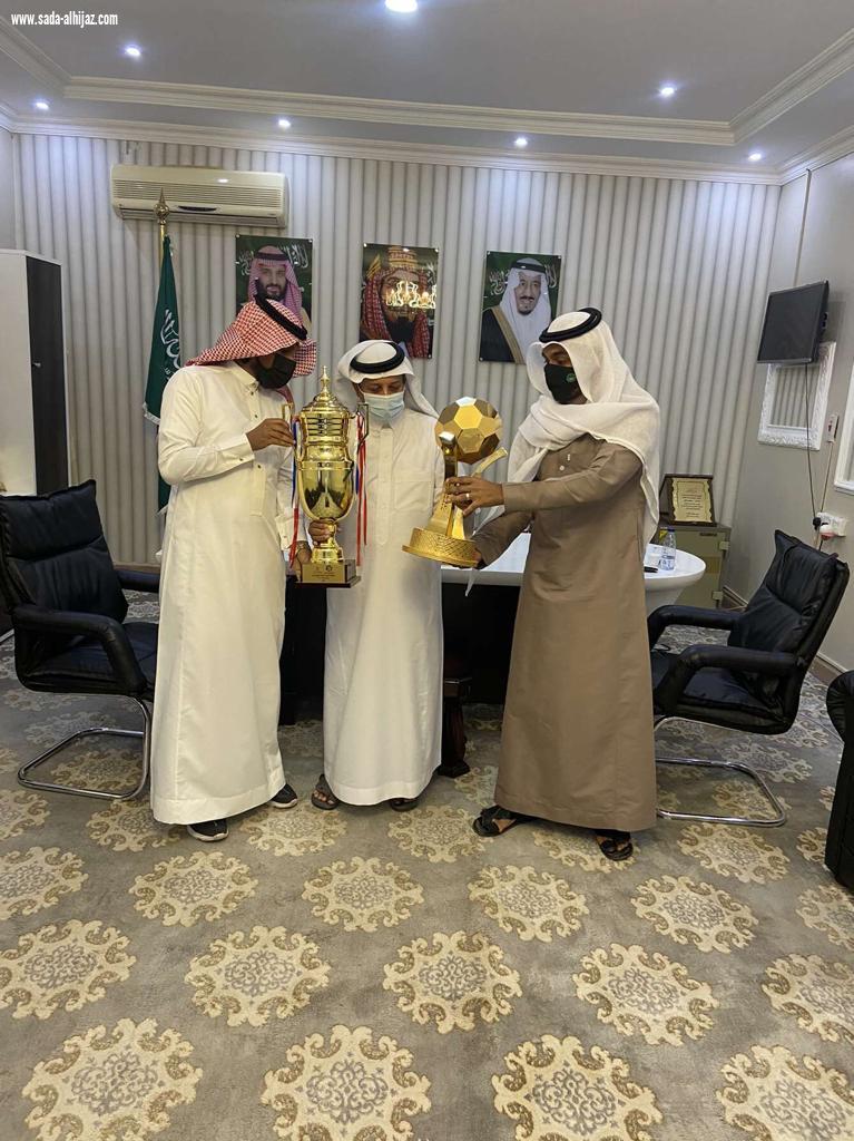 رئيس مركز وادي جازان يستقبل فريق امجاد الخشابية بطل بطولة الغرفة التجارية الصناعية بجازان  وبطل السوبر