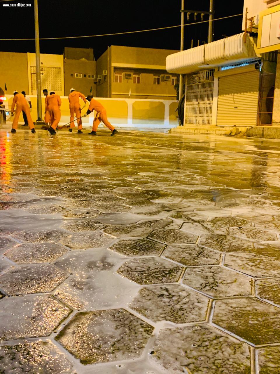 بلدية محافظة أضم تجند  42 موظف و130 عامل تساندهم 40 آلية لتنفيذ خطة بلدية محافظة أضم لمكافحة فيروس كورونا