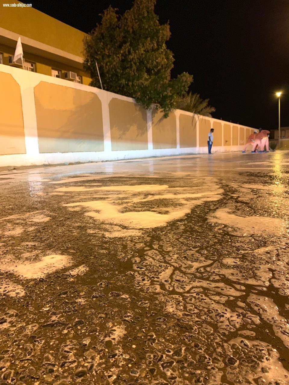 بلدية محافظة أضم تجند  42 موظف و130 عامل تساندهم 40 آلية لتنفيذ خطة بلدية محافظة أضم لمكافحة فيروس كورونا