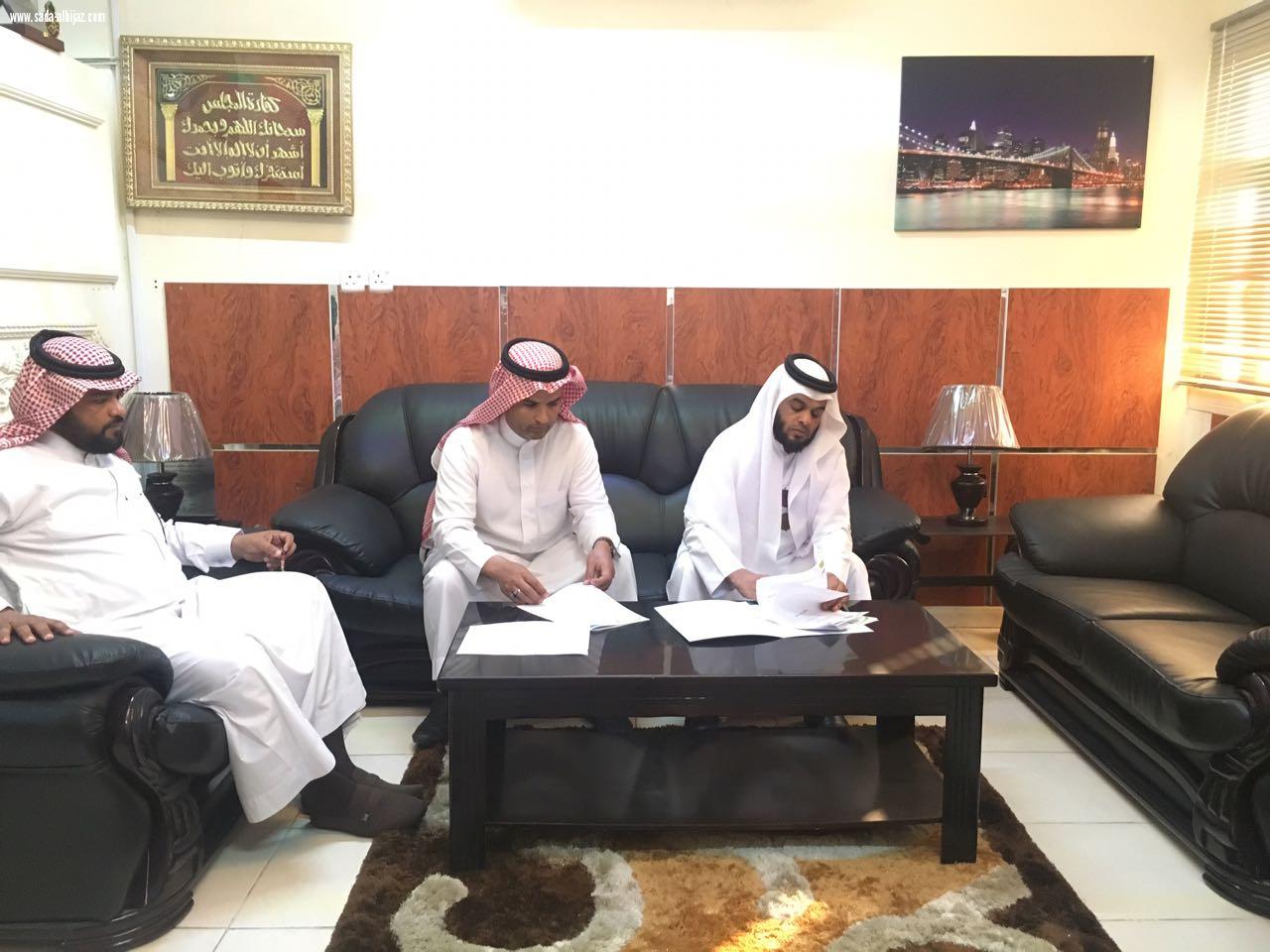 وقّع مدير مركز التنمية الإجتماعية بمكة المكرمة يوم الخميس الموافق ١٤٣٩/٤/١٧هـ شراكة إجتماعية مع مؤسسة عطاء للتدريب.