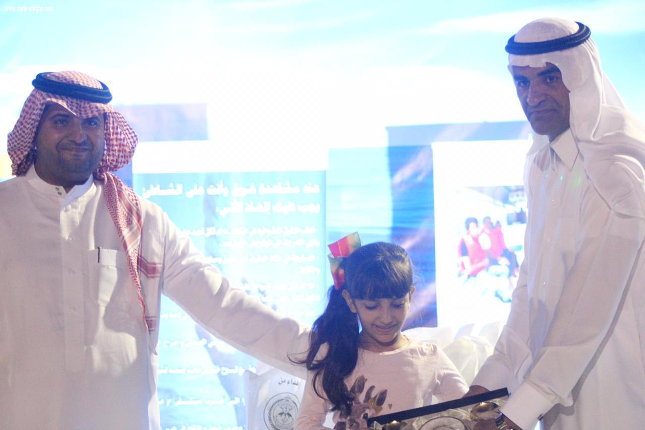 قيادة الوحدات البحرية تقدم ندوات لزوار مهرجان عسير البحري