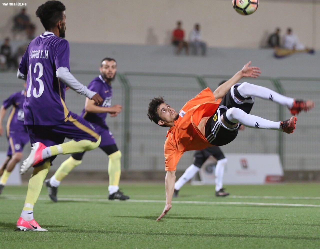 ملعب نادي ضمك يشهد مواجهتين مثيره في دور  الثمانية من كأس خميس مشيط لكرة القدم 