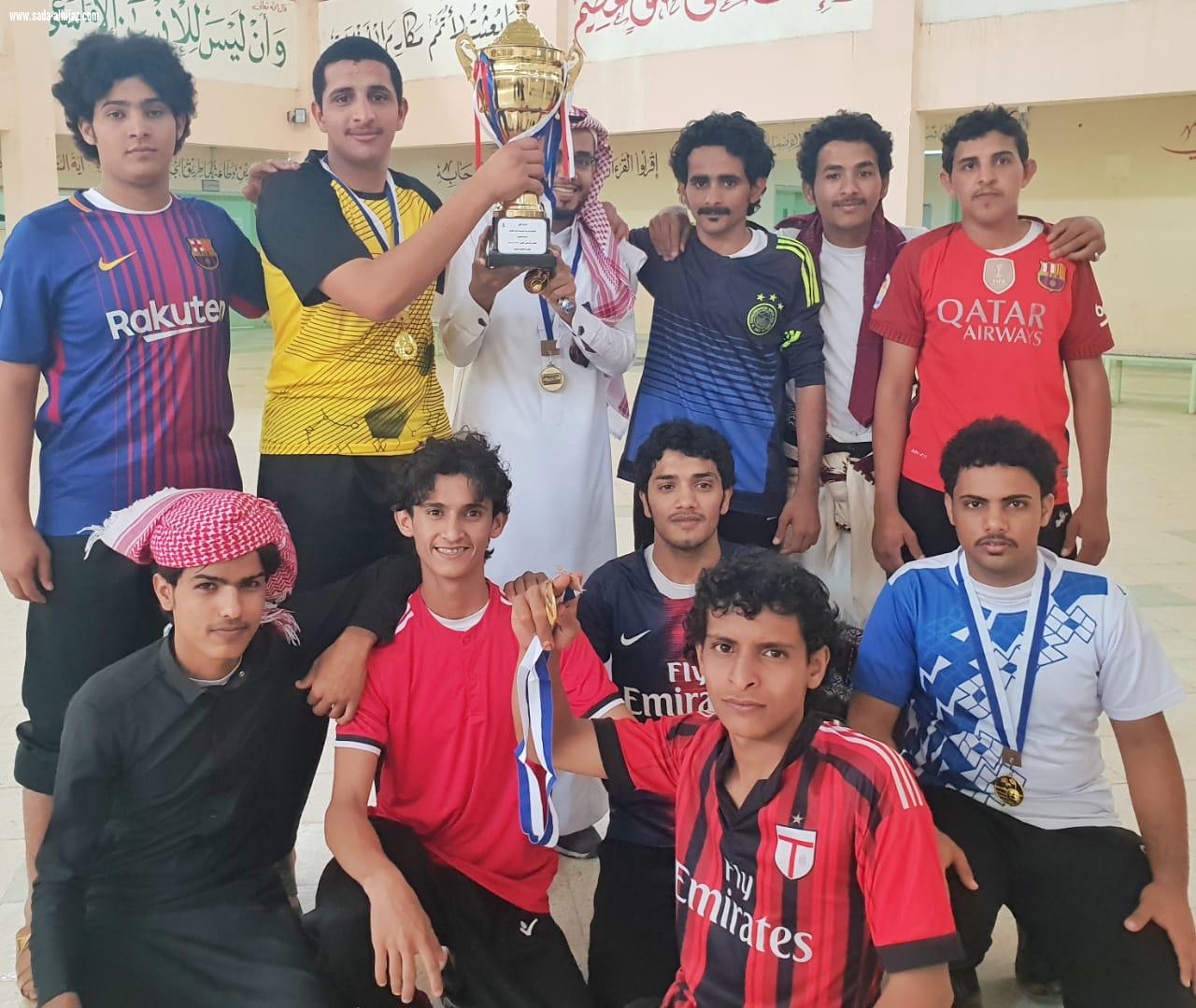بحضور مدير مكتب تعليم الريث وعدد من رؤساء الاقسام الرياضية مجمع آل مشحنة التعليمي يفوز ببطولة المدارس الثانوية للطائرة 