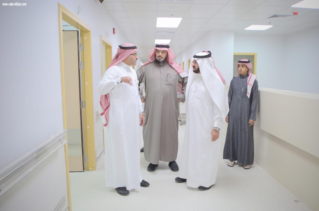 بمناسبة اليوم العالمي للسرطان 2019 : معالي رئيس المجلس الاستشاري للجمعية الخيرية لرعاية مرضى السرطان بالمدينة المنورة (أحياها) يزور المرضى المنومين في مستشفى الملك فهد