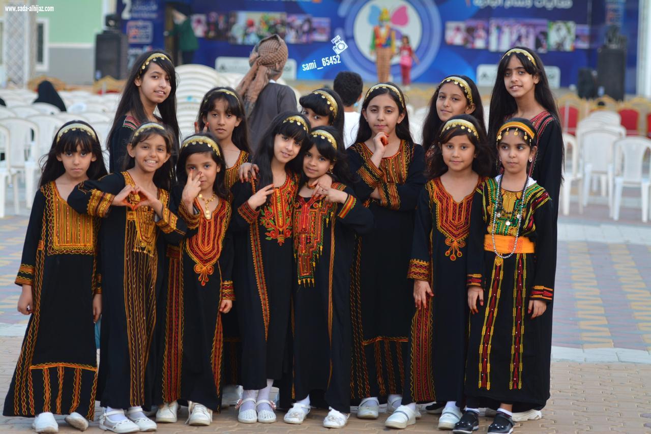 *ليلة تراثية بفراشة المندق يجسد فيها الأحفاد تراث الأجداد*
