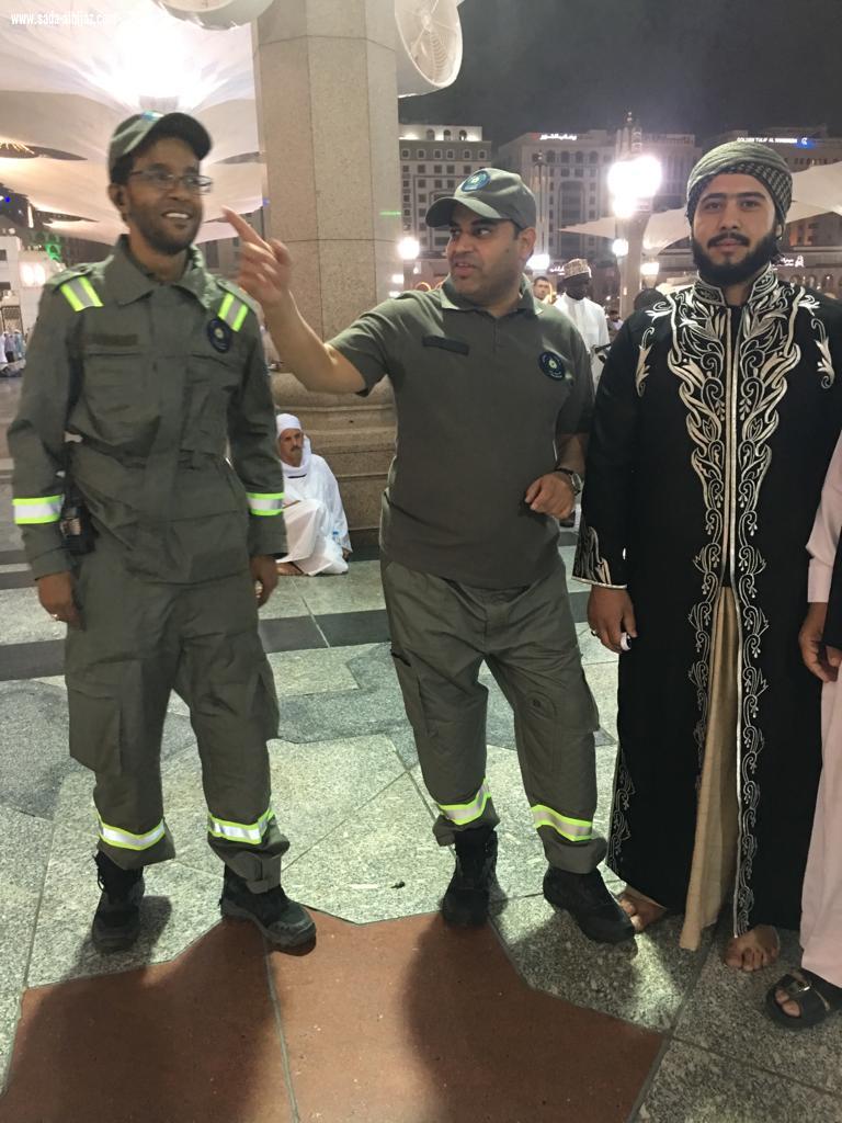 بالصور ..مشاركة المتطوعين في دعم وحدة التدخل في حالات الطوارئ بالمسجد النبوي الشريف