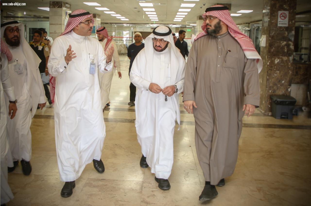 بمناسبة اليوم العالمي للسرطان 2019 : معالي رئيس المجلس الاستشاري للجمعية الخيرية لرعاية مرضى السرطان بالمدينة المنورة (أحياها) يزور المرضى المنومين في مستشفى الملك فهد