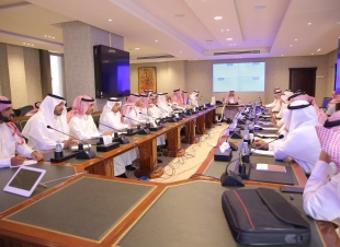 وزير العمل والتنمية الاجتماعية يشدد على مدراء فروع الوزارة بالمناطق بتطبيق برنامج التوطين في المناطق ومتابعة تنفيذه*