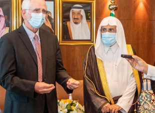 في تصريح له عقب لقائه وزير الشؤون الإسلامية أثنى بجهود المملكة في التصدي للكراهية